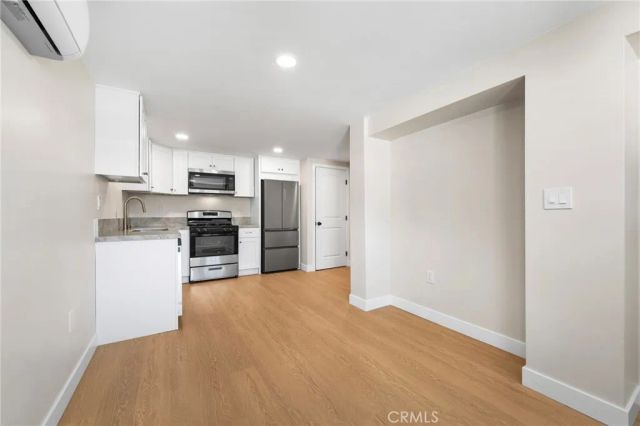 3020 E 3rd 16, Long Beach, CA 90814
