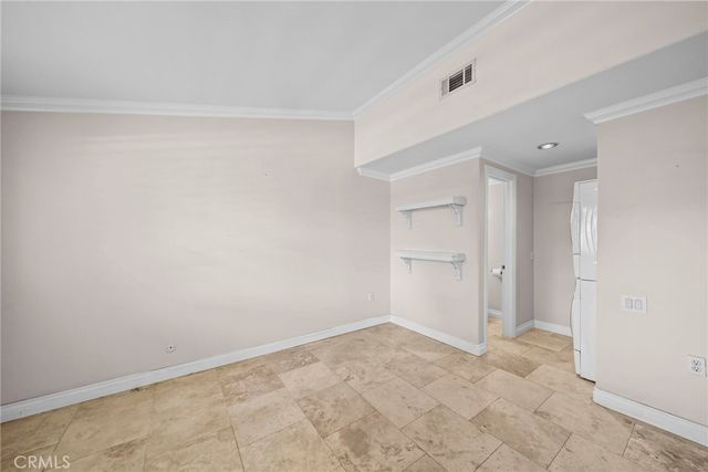19157 Avenue Of The Oaks A, Newhall, CA 91321