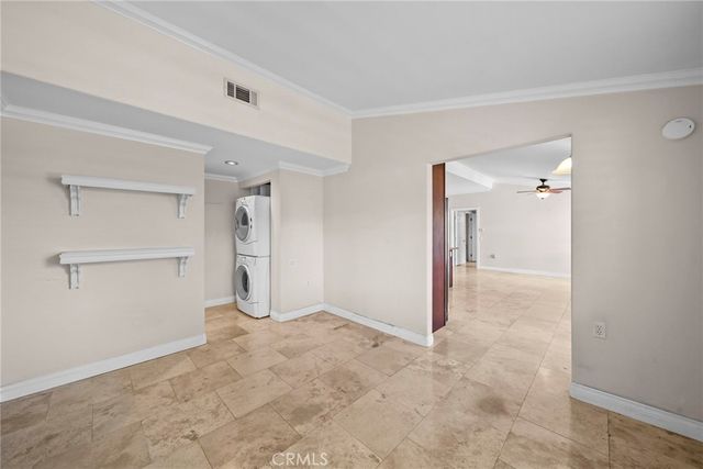 19157 Avenue Of The Oaks A, Newhall, CA 91321
