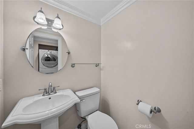 19157 Avenue Of The Oaks A, Newhall, CA 91321