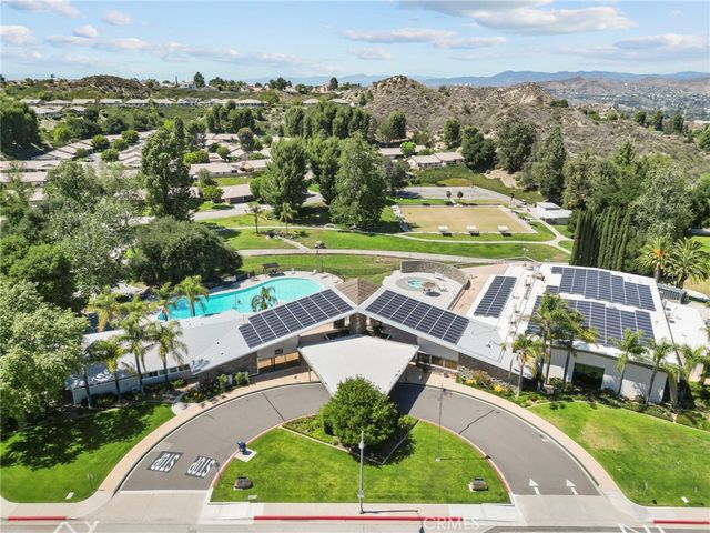 19157 Avenue Of The Oaks A, Newhall, CA 91321