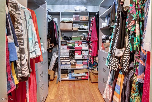 9829 Plum Brook Lane, Strongsville, OH 44149