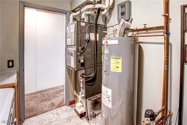 9829 Plum Brook Lane, Strongsville, OH 44149