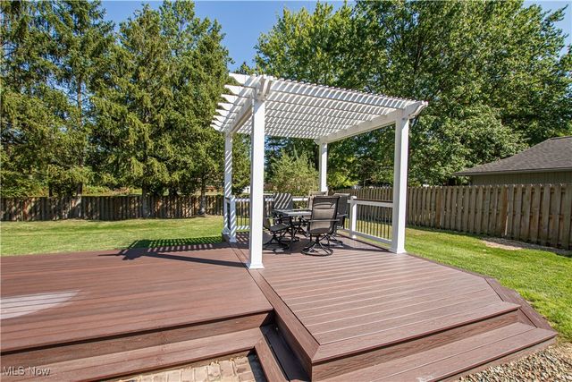 9829 Plum Brook Lane, Strongsville, OH 44149