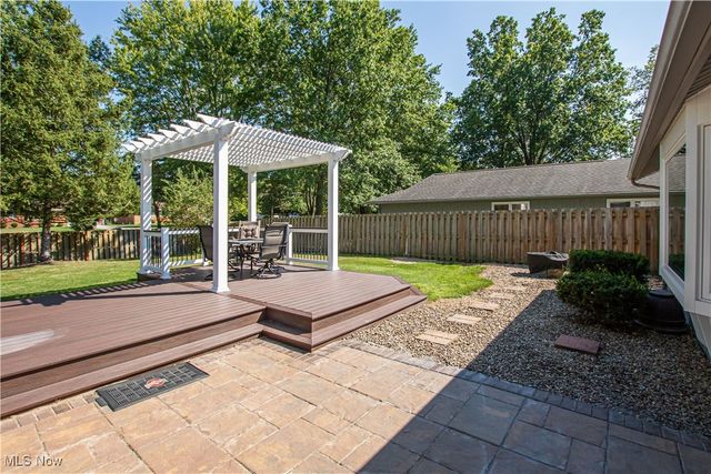 9829 Plum Brook Lane, Strongsville, OH 44149