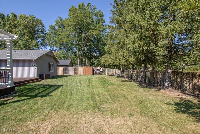 9829 Plum Brook Lane, Strongsville, OH 44149