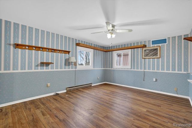 992 W Bennington Road, Owosso, MI 48867