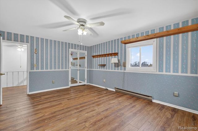 992 W Bennington Road, Owosso, MI 48867