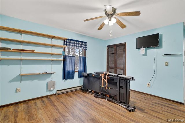 992 W Bennington Road, Owosso, MI 48867