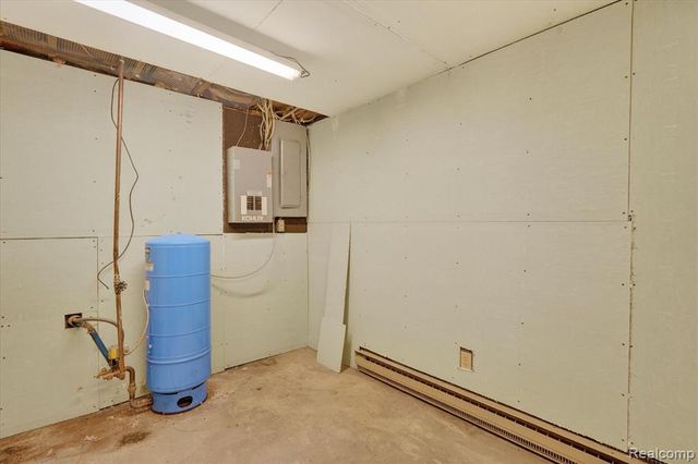 992 W Bennington Road, Owosso, MI 48867