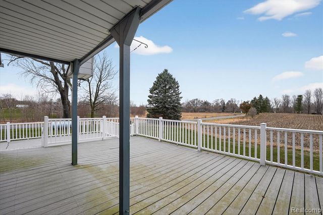 992 W Bennington Road, Owosso, MI 48867