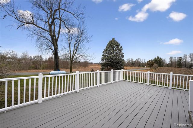 992 W Bennington Road, Owosso, MI 48867