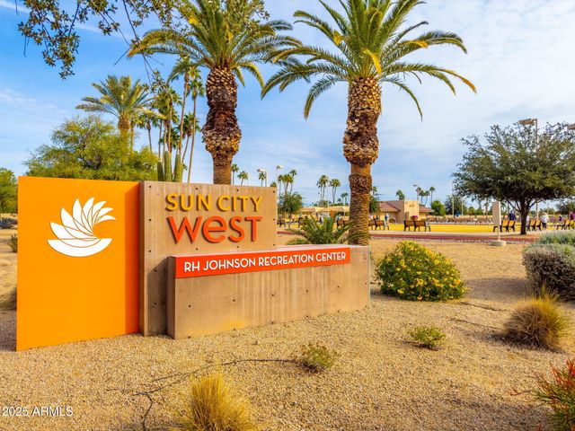 13131 W CASTLEBAR Drive, Sun City West, AZ 85375