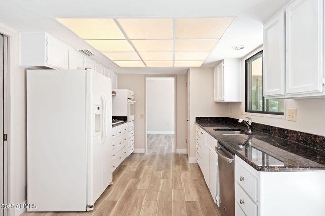 13131 W CASTLEBAR Drive, Sun City West, AZ 85375