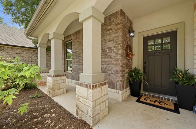 194 Treehaven CT, Buda, TX 78610