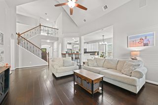 194 Treehaven CT, Buda, TX 78610