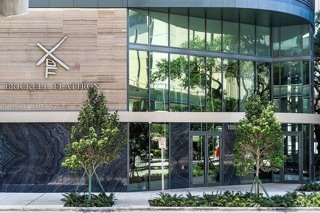 1000 Brickell Plz 4605, Miami, FL 33131