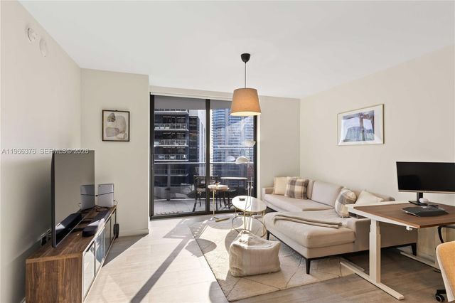 1000 Brickell Plz 4605, Miami, FL 33131