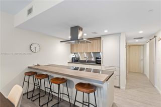 1000 Brickell Plz 4605, Miami, FL 33131