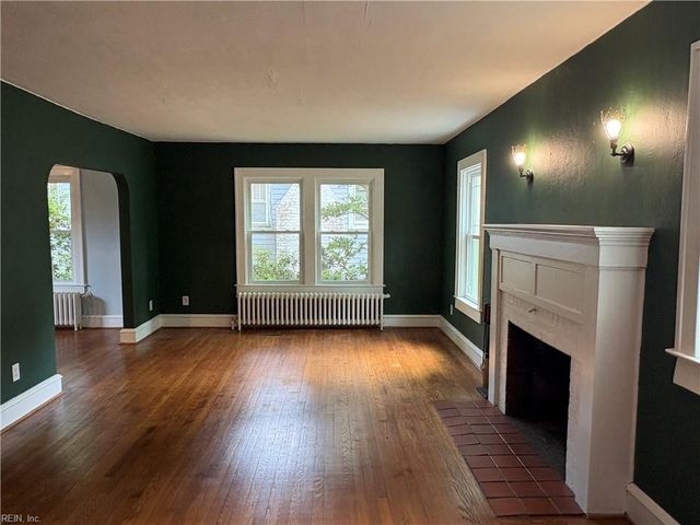 180 Cherokee RD, Hampton, VA 23661