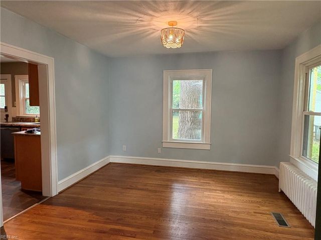 180 Cherokee RD, Hampton, VA 23661