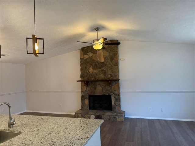 4093 Overland Trail, Snellville, GA 30039