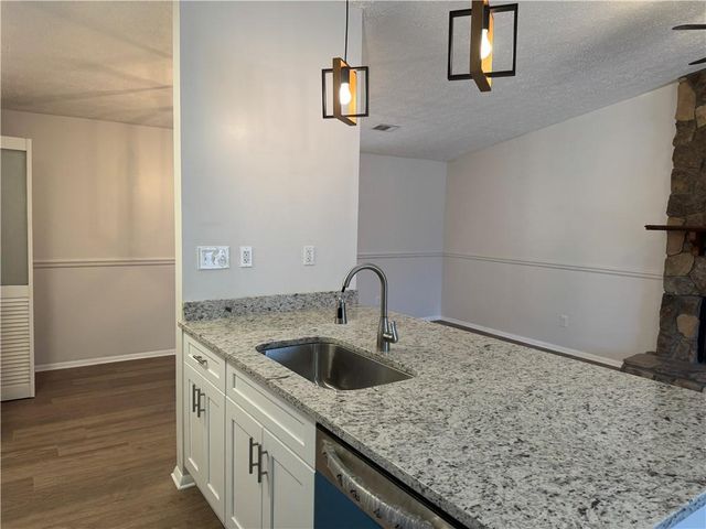 4093 Overland Trail, Snellville, GA 30039