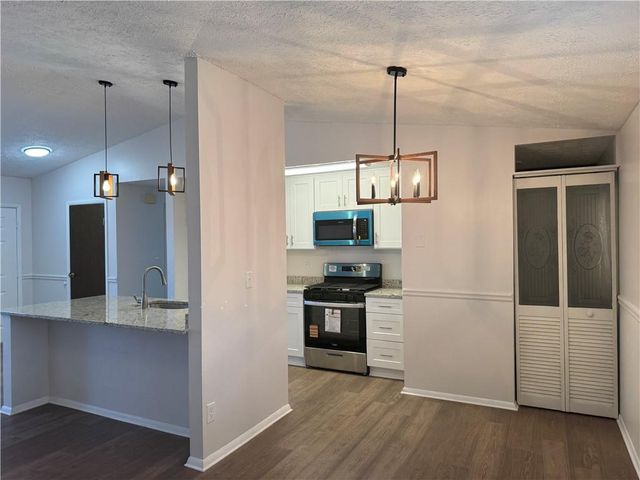 4093 Overland Trail, Snellville, GA 30039