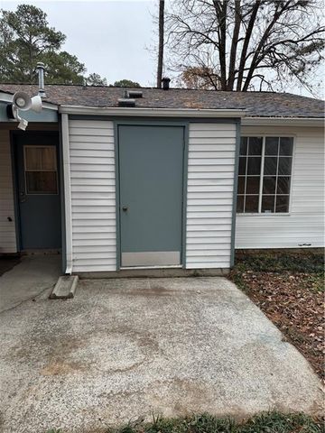 4093 Overland Trail, Snellville, GA 30039