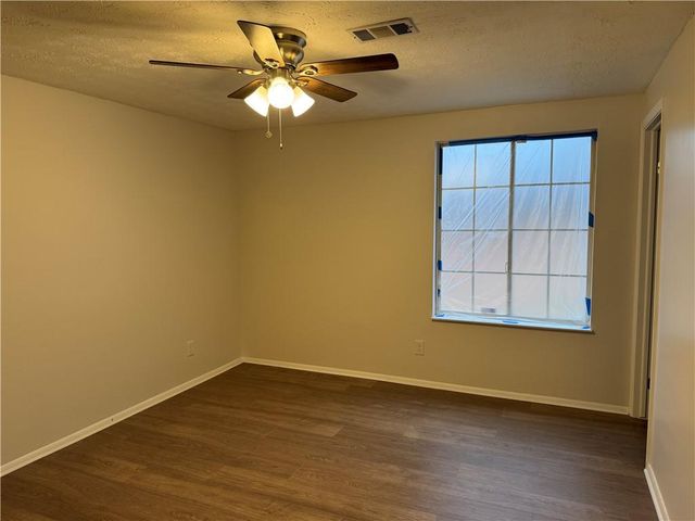 4093 Overland Trail, Snellville, GA 30039