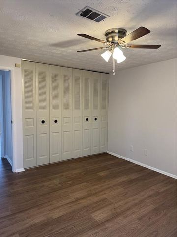 4093 Overland Trail, Snellville, GA 30039