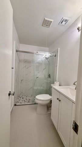 9121 E Highland Pines Drive, Palm Beach Gardens, FL 33418