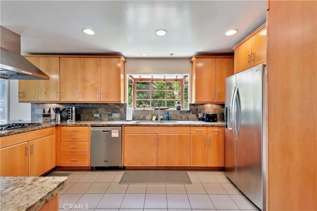 7161 Grasswood Avenue, Malibu, CA 90265