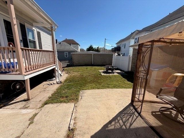 162 Princeton St, New Bedford, MA 02745