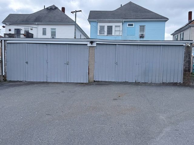 162 Princeton St, New Bedford, MA 02745