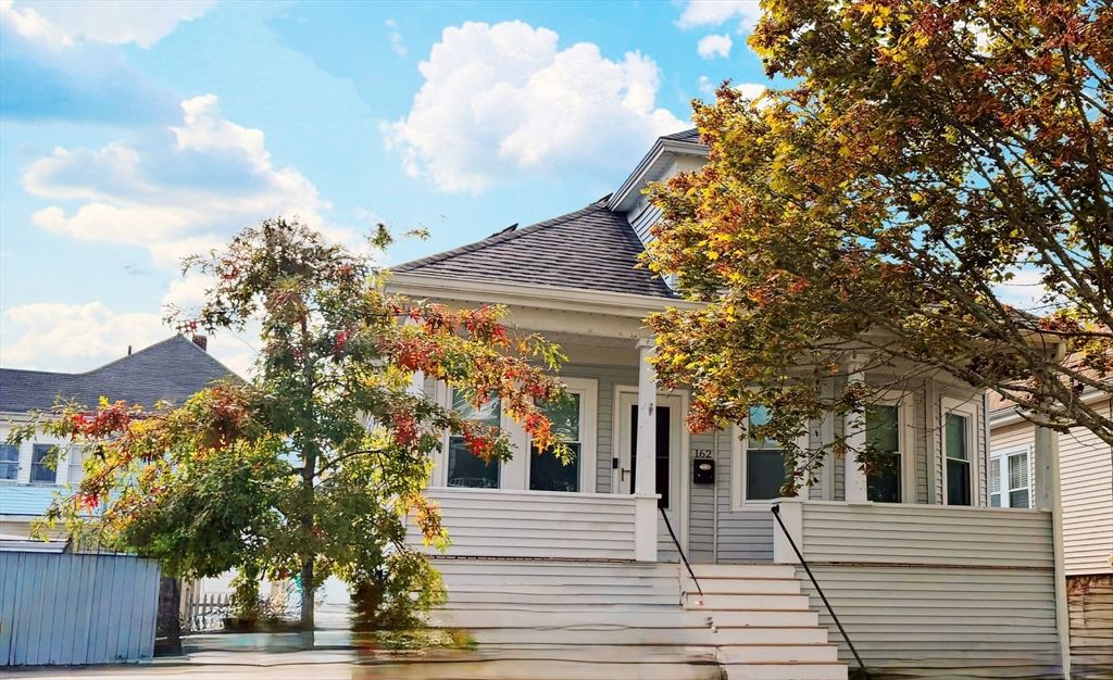 162 Princeton St, New Bedford, MA 02745