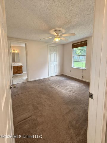 2201 30th Street, Gulfport, MS 39501