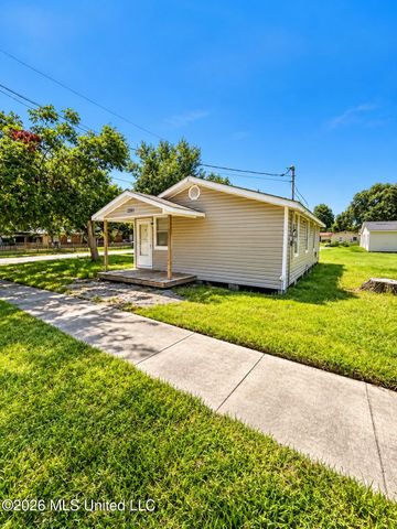2201 30th Street, Gulfport, MS 39501