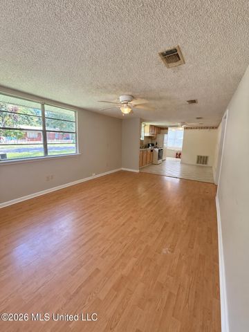 2201 30th Street, Gulfport, MS 39501