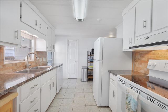 2100 KINGS HIGHWAY 398, Port Charlotte, FL 33980