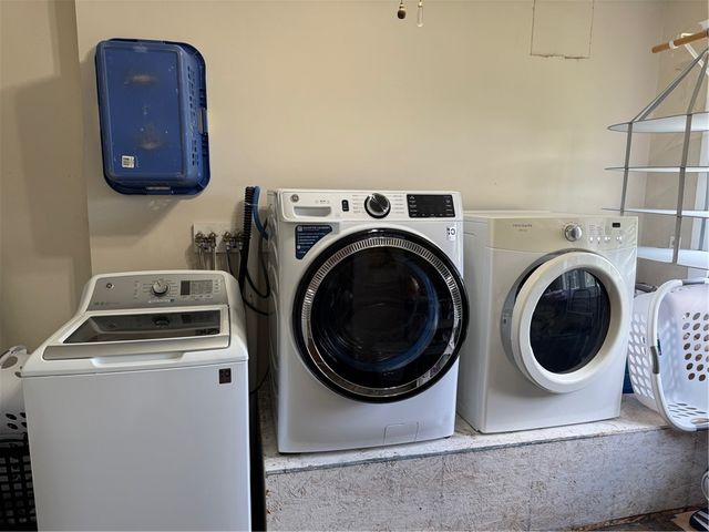 41 N Main Street, Geneva City, NY 14456