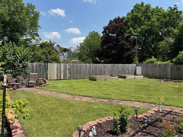 41 N Main Street, Geneva City, NY 14456