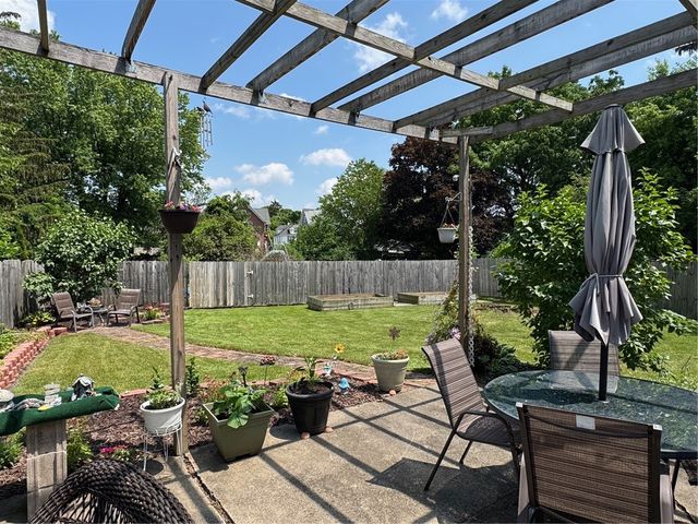 41 N Main Street, Geneva City, NY 14456