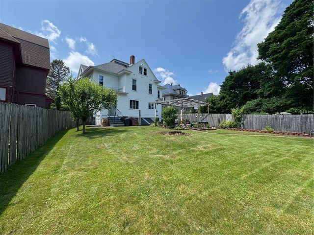 41 N Main Street, Geneva City, NY 14456