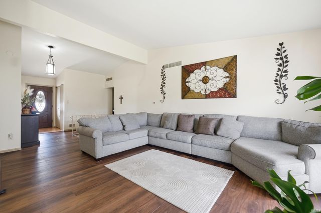 314 Southfair Court, Fort Wayne, IN 46807
