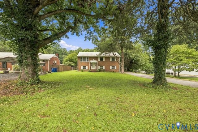 8196 Oak St, Mechanicsville, VA 23111