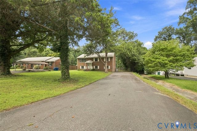 8196 Oak St, Mechanicsville, VA 23111