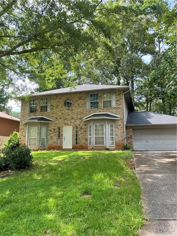 2081 Hunters Ridge Drive, Lawrenceville, GA 30044
