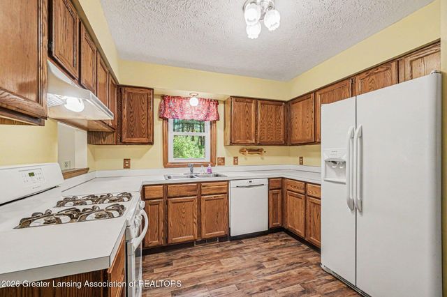 974 W Dansville Road, Mason, MI 48854
