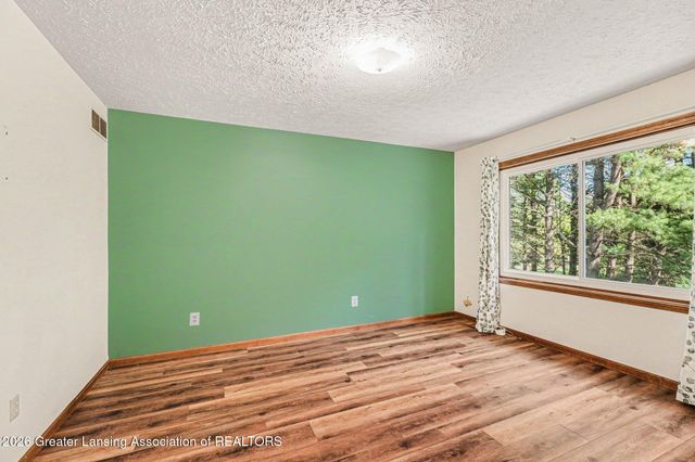 974 W Dansville Road, Mason, MI 48854